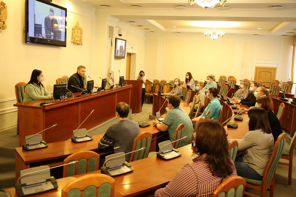 19 марта 2021 года Совет молодёжи Профсоюзной организации ГАЗ побывал в стенах Законодательного Собрания Нижегородской области.