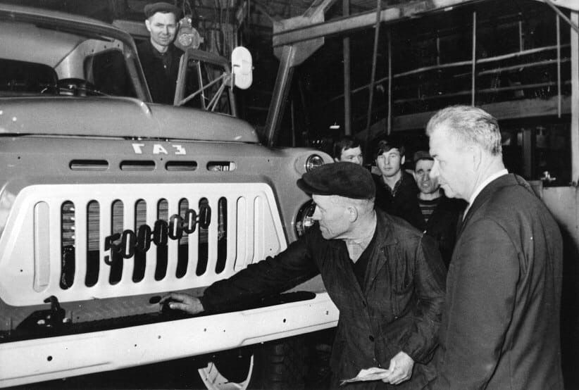 28 февраля 1967 года, 59 лет назад, собран пятимиллионный автомобиль марки ГАЗ – грузовой автомобиль ГАЗ-53А. 