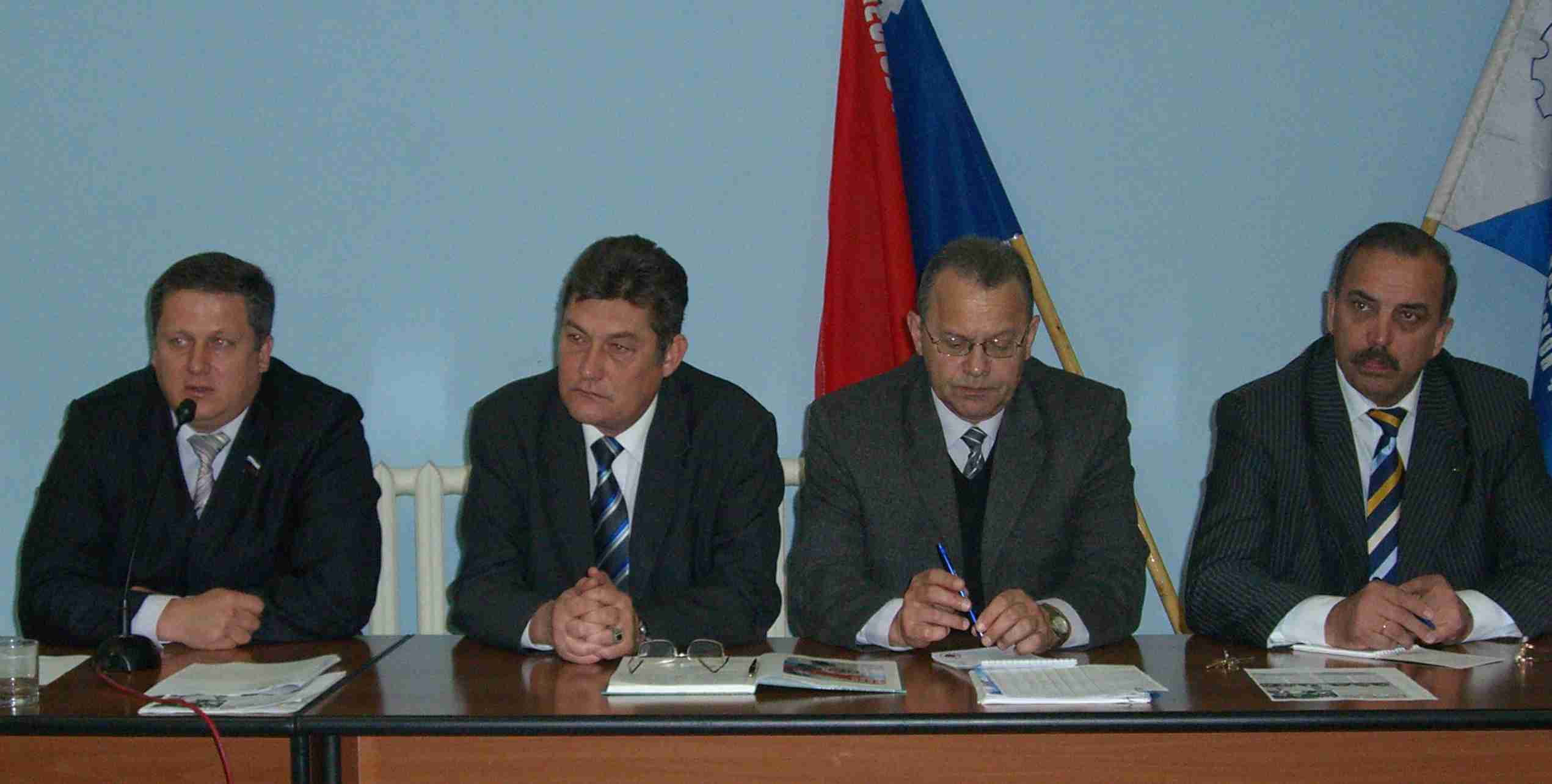 10 октября 2007 года прошла очередная встреча с председателем Нижегородского облсовпрофа, депутатом ОЗС, лидером партии "Единая Россия" Некрасовым Сергеем Геннадьевичем.
