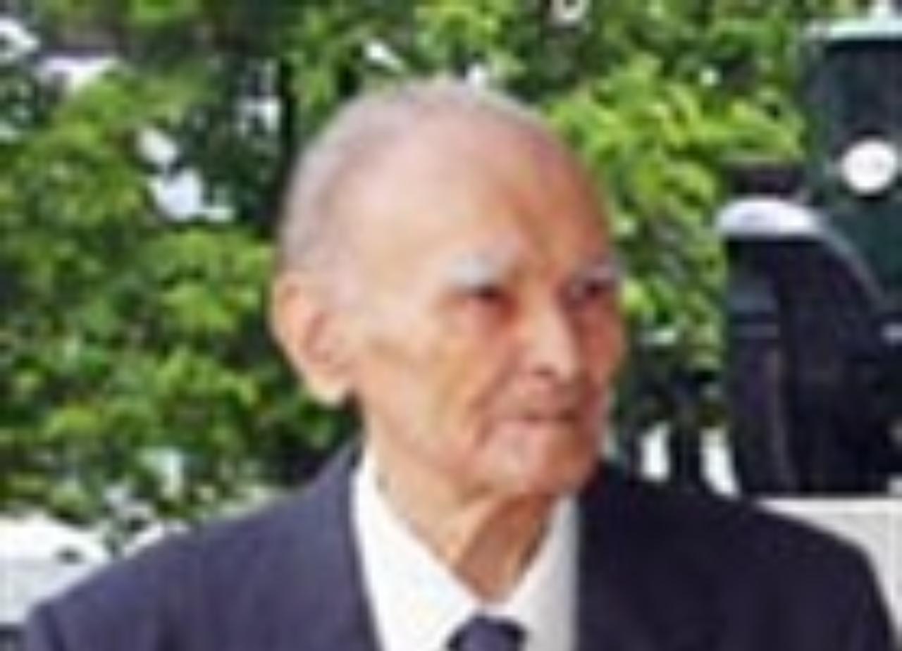 19 июня 2007 года в день 100-летнего юбилея Конструктору Горьковского автозавода Сторожко Иллариону Григорьевичу Звание "Почетный гражданин Нижегородской области".