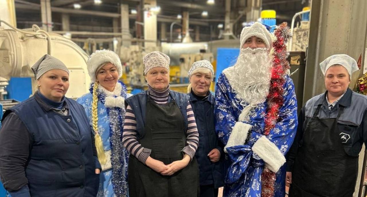 Новогодние поздравления в ЗЦЛ