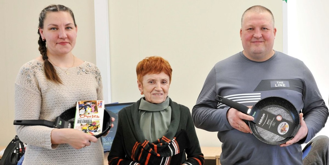Авторы лучших кулинарных рецептов, присланных на конкурс в честь 95-летия «Автозаводца», получили награды. Авторы лучших кулинарных рецептов, присланных на конкурс в честь 95-летия «Автозаводца», получили награды.