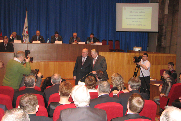 1 марта 2012 года ''Группа ГАЗ'' получила штандарт Губернатора Нижегородской области за повышение качества продукции