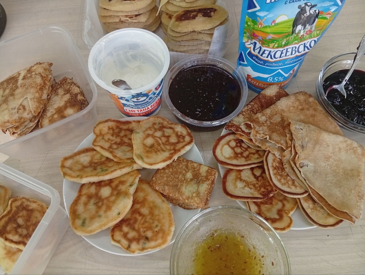 В преддверии Масленицы профсоюзный актив ЛЗ устроил конкурс на самый вкусный блин.