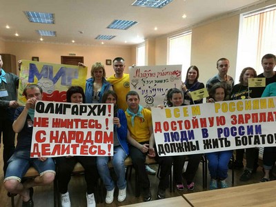 С 29 апреля по 1 мая 2017 года в санатории «Зеленый город» проходил «Экологический десант молодежи АСМ 2017», в котором приняла участие команда Совета молодежи ППО в ОАО «ГАЗ». С 29 апреля по 1 мая 2017 года в санатории «Зеленый город» проходил «Экологический десант молодежи АСМ 2017», в котором приняла участие команда Совета молодежи ППО в ОАО «ГАЗ».
