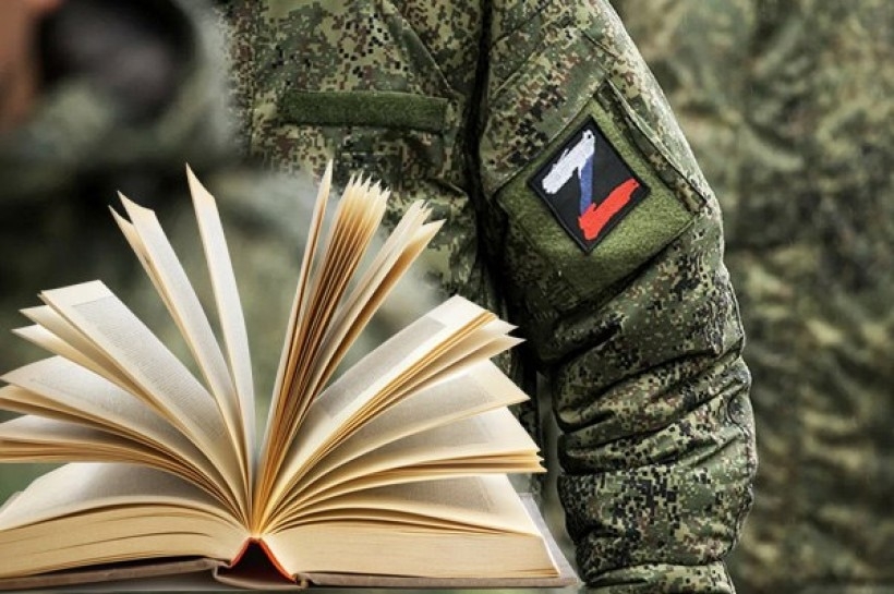 Профсоюзная организация Горьковского автозавода совместно с Фондом "Доблесть" проводят совместную благотворительную акцию "Книги в дар" по сбору художественной литературы для наших бойцов, находящихся в зоне СВО.