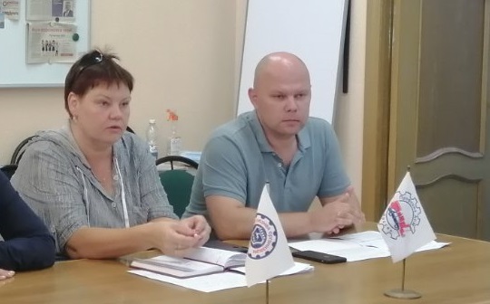 18 июля 2022 года на совещание профактива в преддверии корпоративного отпуска для информирования членов профсоюза был приглашен главный специалист Штаба ГО и ЧС Горьковского автозавода В.А.Потайкин в связи с участившимися несчастными случаями на воде.