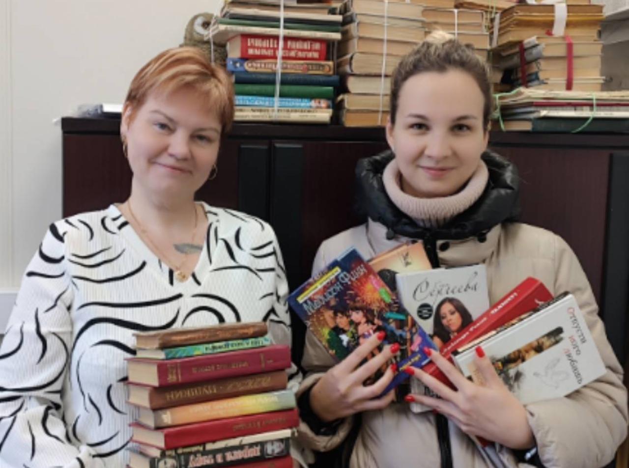 К благотворительной акции "Книги в дар" присоединилась Сибгатуллина Екатерина (КРЗ).