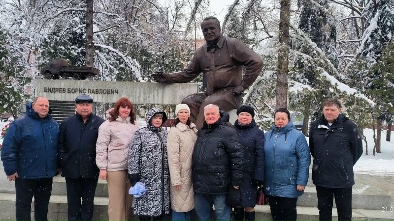 21 апреля 2026 года профсоюзные активисты Горьковского автозавода приняли участие в митинге у памятника Б.П.Видяеву.