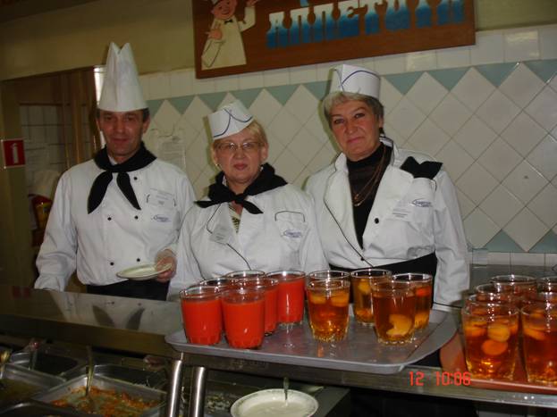 12 сентября 2008 года Администрация и профсоюзный комитет ООО «КорпусГрупп» приняли участие в акции по обслуживанию посетителей столовых топ-менеджерами.