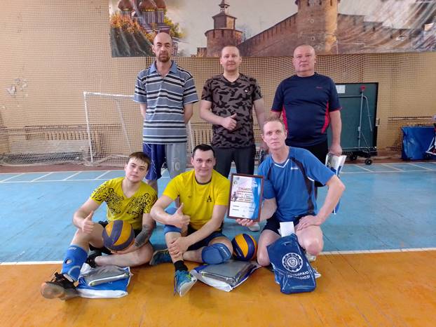 17 апреля 2022 года в Доме физкультуры с бассейном состоялся профсоюзный волейбольный турнир Бизнес-единицы "Кузнечное производство"