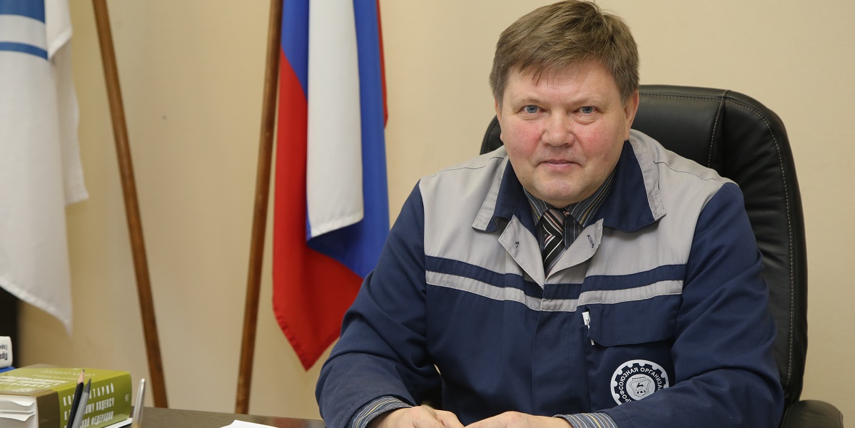 17 июня 2017 года корпоративная газета "Автозаводец" рассказывает о председателе профсоюзной организации Горьковского автозавода Солодове Сергее Викторовиче.