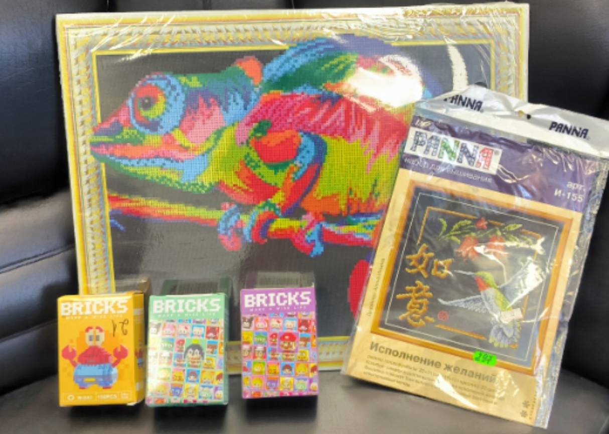 27 марта 2026 года к благотворительной акции "Пасха - время добрых дел" присоединились члены профсоюза КРЗ - Жукова Ольга, Сибгатуллина Екатерина и Кустарева Татьяна.