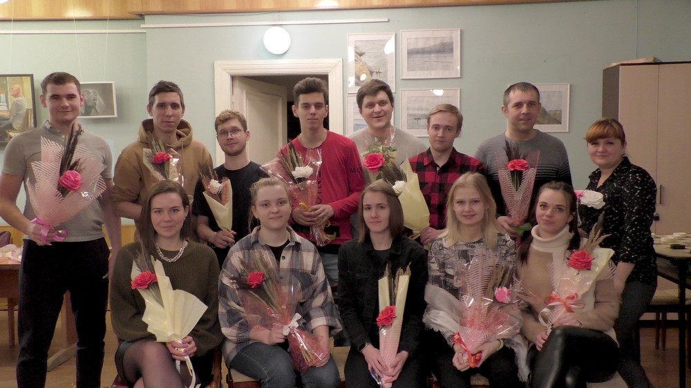 5 марта 2022 года Татьяна Богатова, член Комиссии по работе с молодежью ППО в ОАО «ГАЗ», провела мастер-класс "ПОДАРОК СВОИМИ РУКАМИ" для ребят автомобильного завода.  