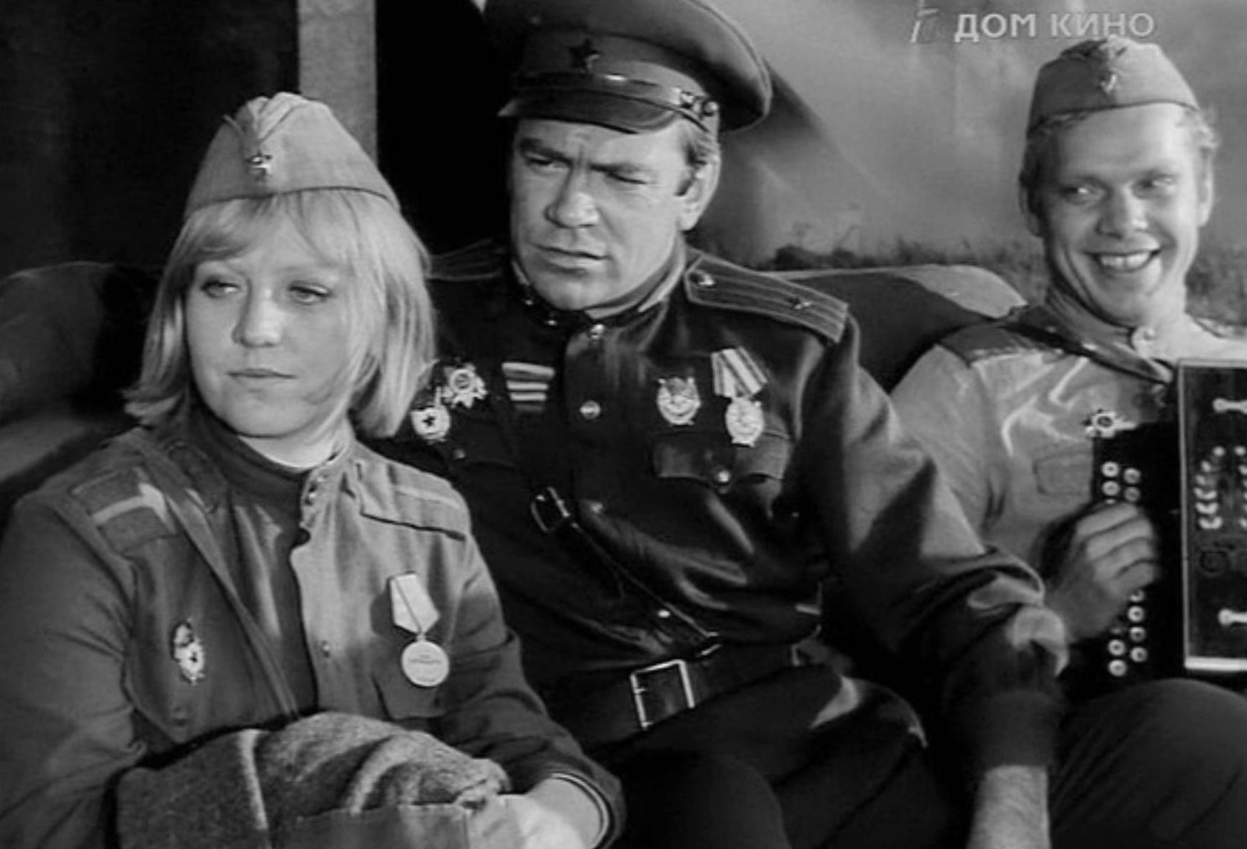 Долгие версты войны (1975) Долгие версты войны (1975)