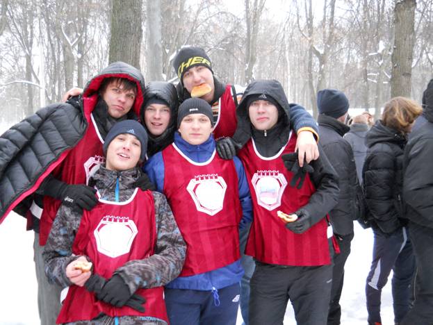 22 декабря 2011 года в Автозаводском парке состоялась районная спортивно-развлекательная игра для студенческой и работающей молодежи «Снежный КОМ». Второе место у команды «ПРОФСОЮЗЫ».