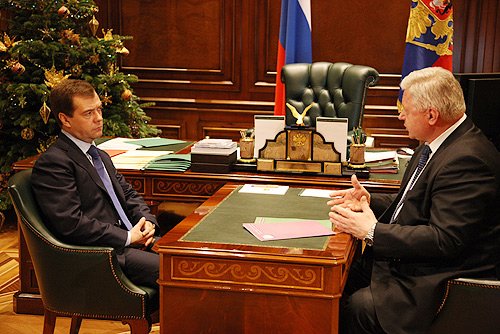 11 января 2010 года состоялась рабочая встреча Президента России Дмитрия Медведева с председателем ФНПР Михаилом Шмаковым.