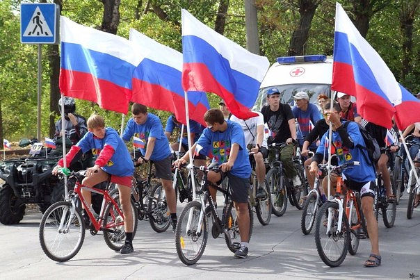 12 июня 2014 года в День города работники Нижегородских предприятий Группы "ГАЗ" принимал участие в велопробеге, организованном Администрацией Автозаводского района. 12 июня 2014 года в День города работники Нижегородских предприятий Группы "ГАЗ" принимал участие в велопробеге, организованном Администрацией Автозаводского района.